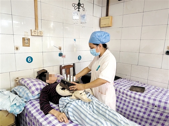 中醫(yī)傳統(tǒng)療法有助于治療失眠。