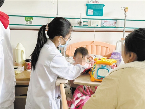 預(yù)防兒童感冒，需要注意去寒就溫。