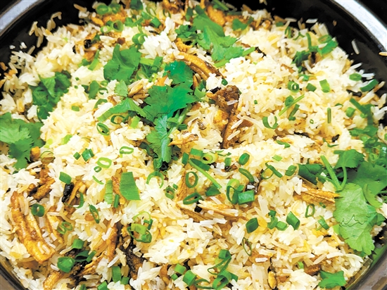 臺(tái)山黃鱔飯口感松軟，味道鮮美。