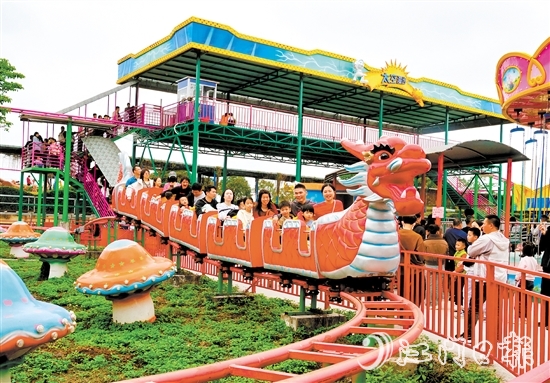 春節(jié)假期，江海多個(gè)景區(qū)持續(xù)“上新”，成為市民游客出行的首選之地。劉瓊