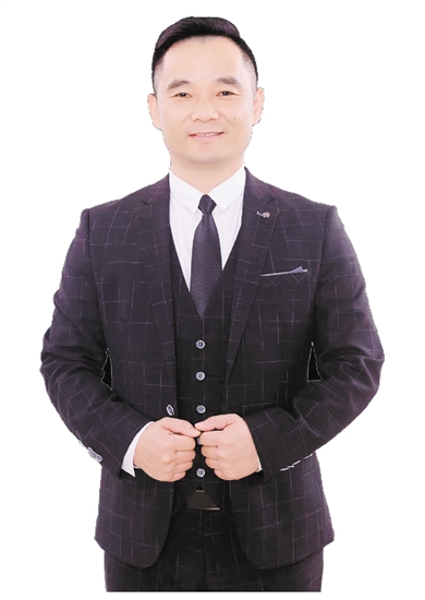 江門市青年創(chuàng)業(yè)協(xié)會會長、廣東小二街便利店