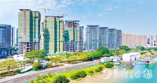 第四代住宅采用了大陽(yáng)臺(tái)設(shè)計(jì)，有效提升住宅實(shí)用率和增強(qiáng)居住舒適度。