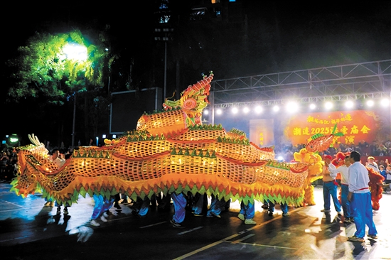 芝山紗龍是龍獅匯演的“重磅嘉賓”。