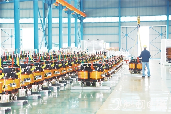 海鴻電氣在創(chuàng)新上不間斷地投入與努力，使其能夠在變壓器領(lǐng)域持續(xù)領(lǐng)跑，成為業(yè)界公認的“冠軍”企業(yè)。