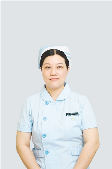 護(hù)理部主任簡結(jié)英