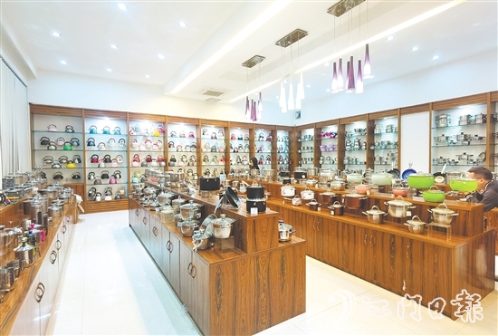 司前鎮(zhèn)作為廣東省三大不銹鋼生產(chǎn)基地之一，擁有完善的五金不銹鋼產(chǎn)業(yè)鏈。