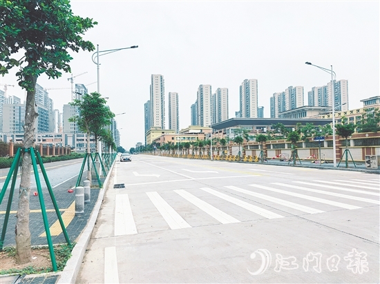 人大代表提出關(guān)于解決源清路道路問(wèn)題的建議得到相關(guān)部門(mén)重視，在人大力量的推動(dòng)下，源清路終于通車(chē)。