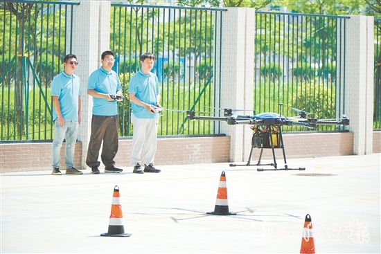 恩平市無人機(jī)培訓(xùn)課現(xiàn)場(chǎng)。