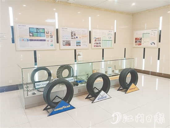 銀都拉瑪現(xiàn)為中國(guó)最大、世界規(guī)模第二的輪胎用聚酯浸膠簾子布制造商。