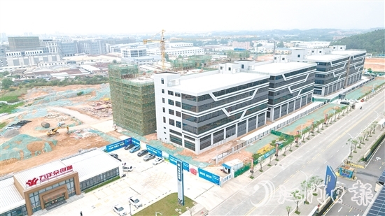 萬洋眾創(chuàng)城施工現(xiàn)場。