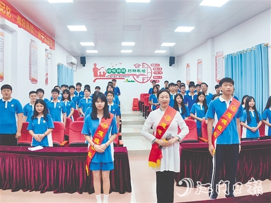 怡霖學(xué)校實行道德班長制度，推動班級開啟自我管理新征程。