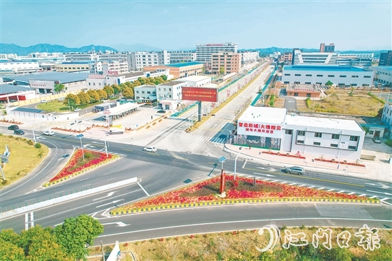 恩平工業(yè)園發(fā)展迅速，大槐集聚區(qū)成為恩平市智能裝備制造業(yè)發(fā)展的核心區(qū)。