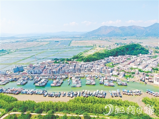 汶村鎮(zhèn)橫山村這個昔日漁港舊村如今產(chǎn)業(yè)興旺、生態(tài)宜居、鄉(xiāng)風文明，走出一條可復制的鄉(xiāng)村振興“橫山路徑”。