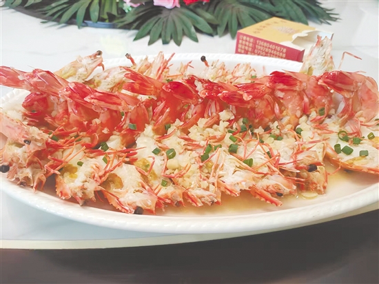 開漁后，食客可盡情品嘗新鮮美味海鮮。