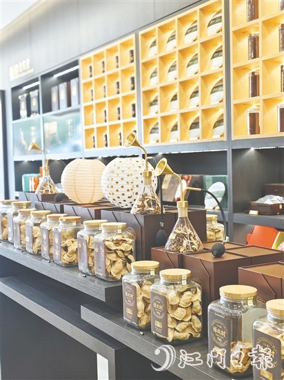 “吳村長(zhǎng)”在美國(guó)洛杉磯開(kāi)設(shè)旗艦店。