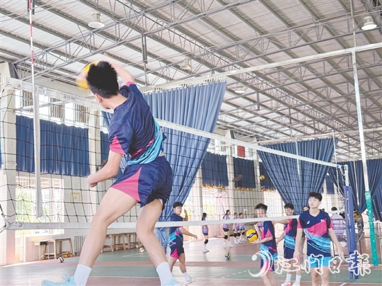 排球運動學(xué)校不斷為各級球隊輸送“新鮮血液”。