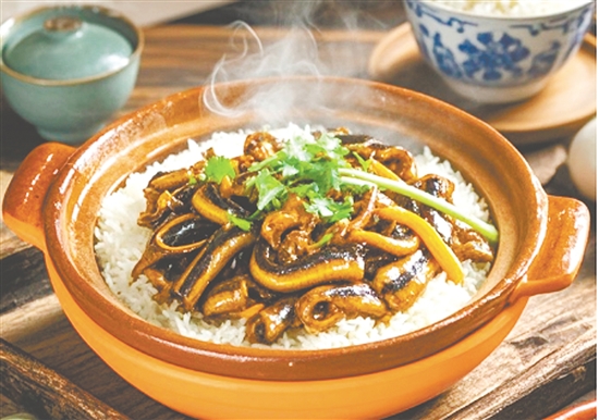 用臺山大米制作的煲仔飯別有一番風味。