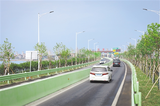 中陽高速大鰲段沿線風(fēng)貌提升，打造從深圳進入江門的美麗“窗口”。