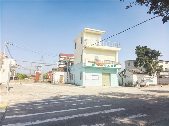 鶴山市人武部投入資金幫助松崗村衛(wèi)生站完成改造。