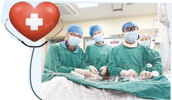 醫(yī)生在為心腦血管疾病患者施行手術(shù)。