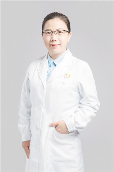 產(chǎn)科副主任醫(yī)師曾秋霞