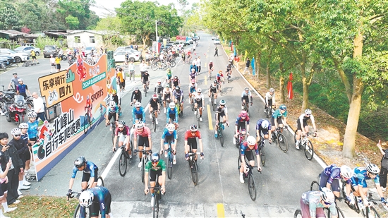 活動吸引了粵港澳大灣區(qū)的150余名自行車運動愛好者參加。