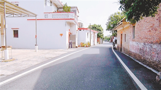 沙角村加大基礎設施投入，村里人居環(huán)境持續(xù)改善。