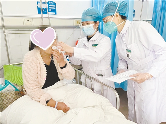 是護士，更是患者呼吸康復路上的“引路人”。