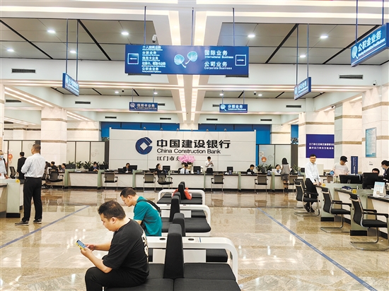 去年我市住房公積金繳存金額突破70億元，惠及越來越多職工。