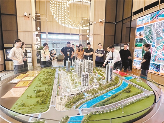 部分樓盤人氣旺。