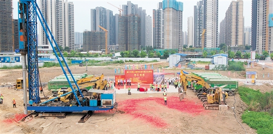 盛匯天際二期動工現(xiàn)場。