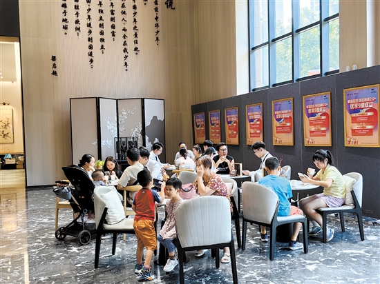 樓盤紛紛推出促銷活動(dòng)，提前搶占市場(chǎng)。