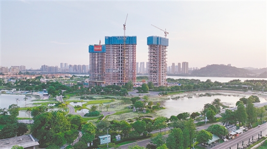 江發(fā)·天御灣景觀資源出色。