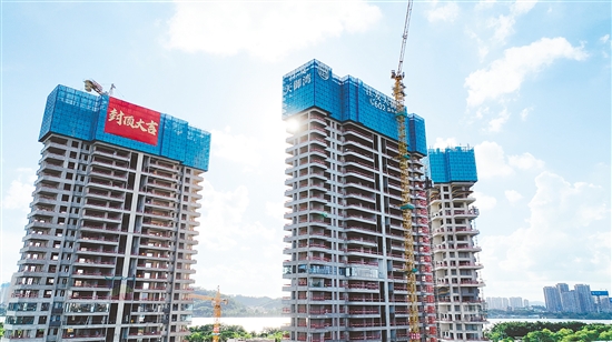 江發(fā)·天御灣頂層復(fù)式刷新江門洋房備案總價(jià)紀(jì)錄。