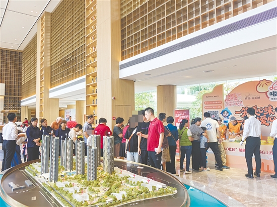 隨著促銷政策與活動的疊加，近期我市不少樓盤人氣不俗。
