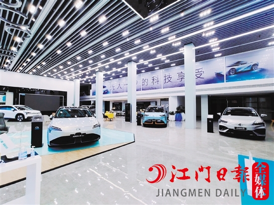 廣汽埃安江門第一體驗(yàn)中心寬敞氣派的展廳。