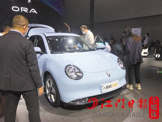 預(yù)算充足的情況下，選擇新車最好。