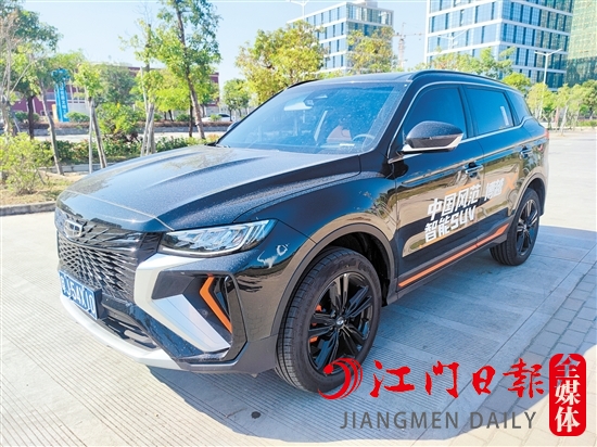 博越X的外觀變得更加年輕時(shí)尚。