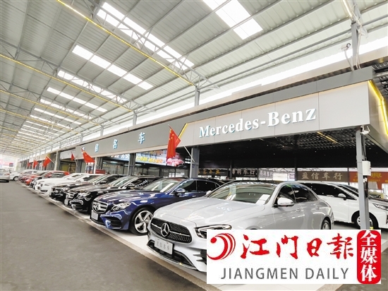 政策出臺(tái)后，不少二手豪車(chē)應(yīng)聲降價(jià)。