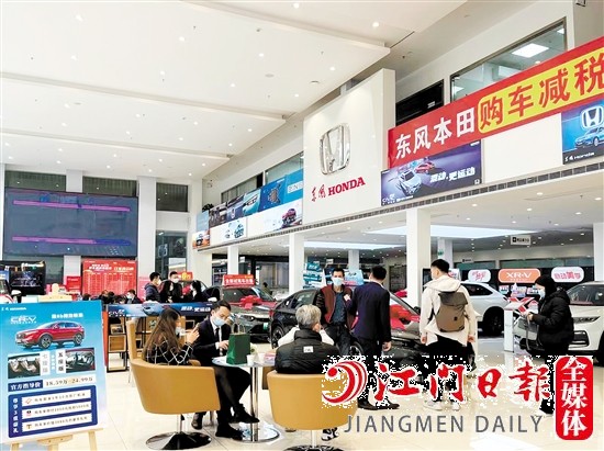 補(bǔ)貼政策的出臺刺激消費者換車的欲望。